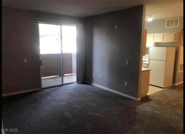 Foto del edificio - 231 W Horizon Ridge Pkwy