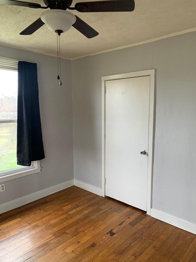 Building Photo - 5008 Schubert Road