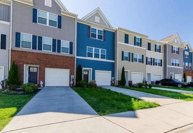 Building Photo - 172 Drexel Ct