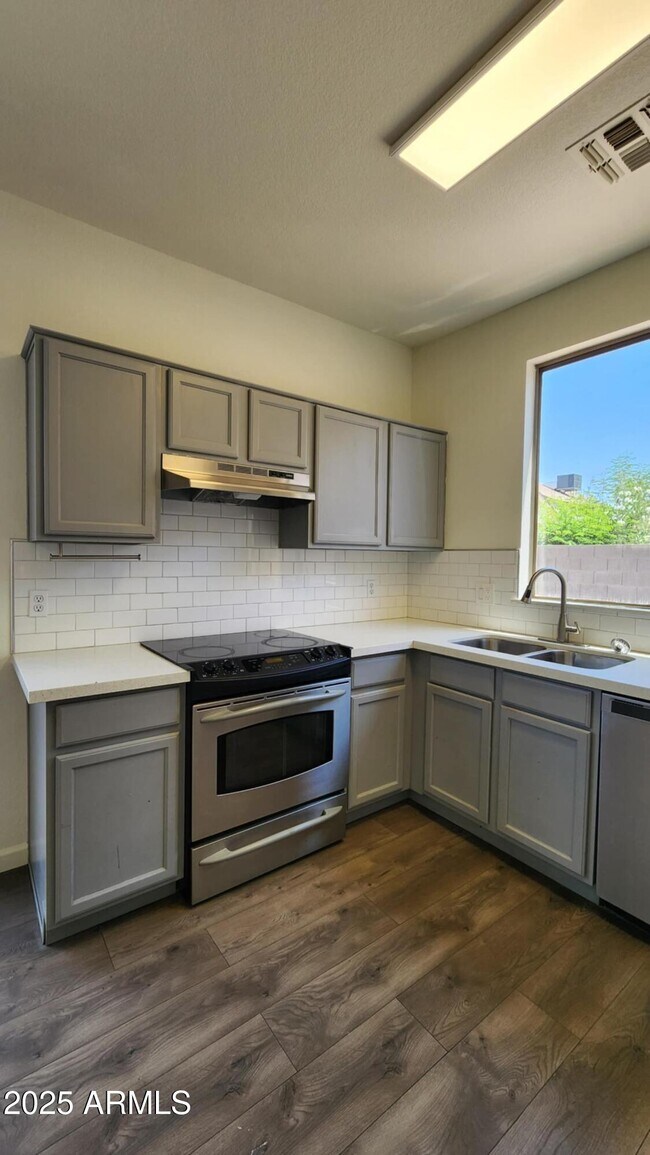 Foto del edificio - 2143 N 30th St