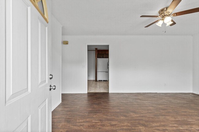 Foto del edificio - 2205 Island Blvd