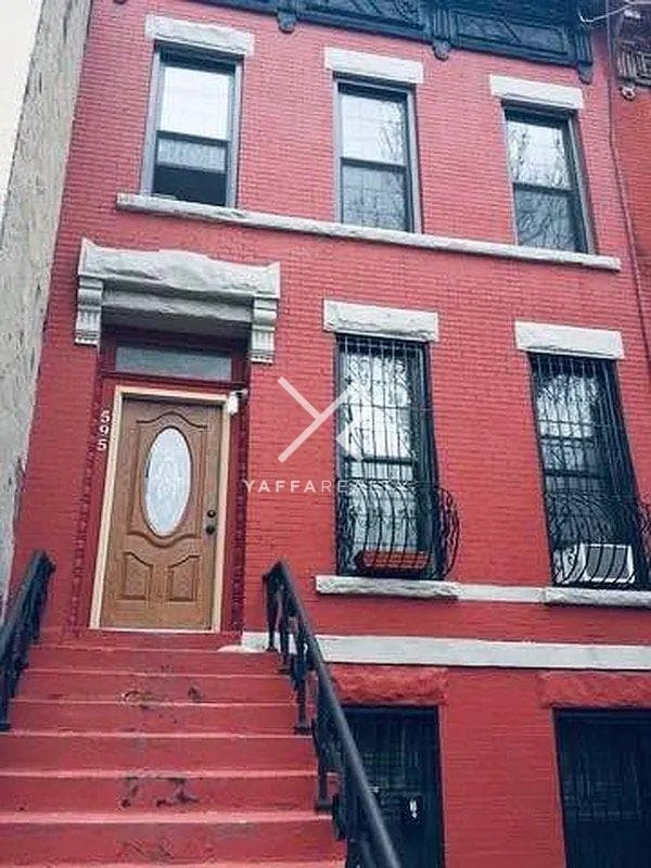Primary Photo - 2 bedroom in BROOKLYN NY 11221