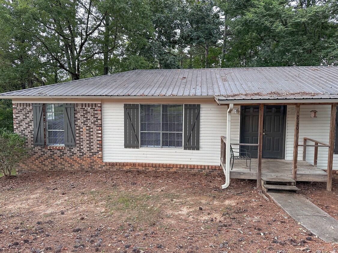 Primary Photo - 2120 Francis St