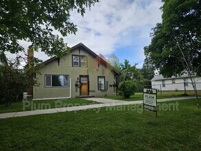 Building Photo - 1845 S 9th St W