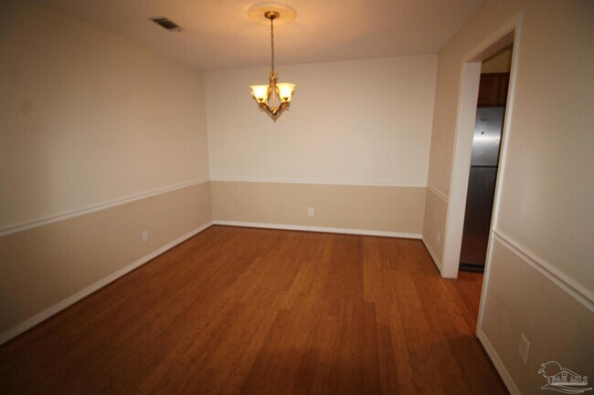Building Photo - 4831 E Olive Rd