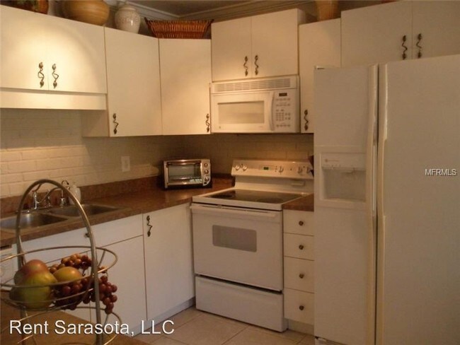 Building Photo - 3 br, 2 bath House - 2268 Temple Street