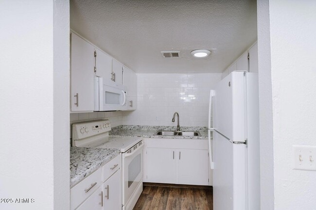 Photo - 2690 N 43rd Ave House