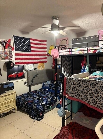 Building Photo - 26591 Fairway Dr