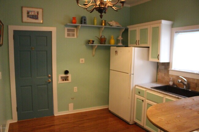 Foto del edificio - 911 Dock St