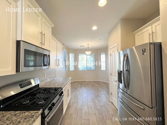 Building Photo - 3687 E Rakestraw Ln