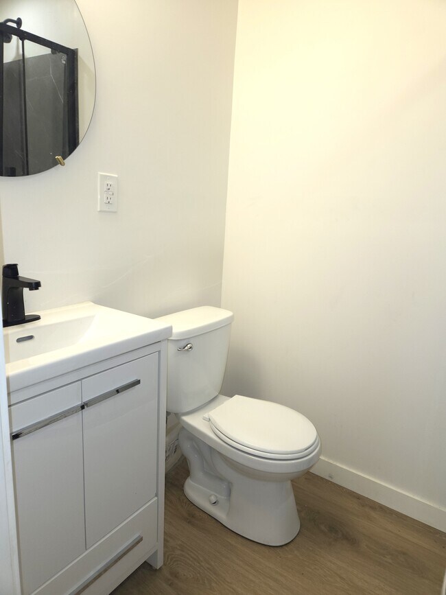 Photo du bâtiment - 19 Wellington St