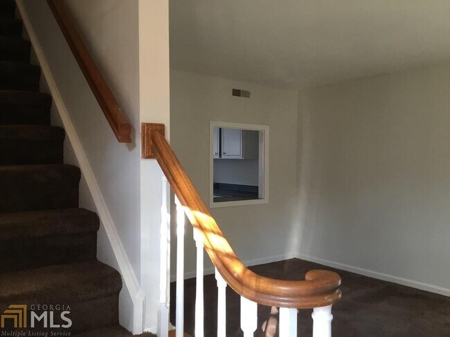 Foto del edificio - 3121 Colonial Way