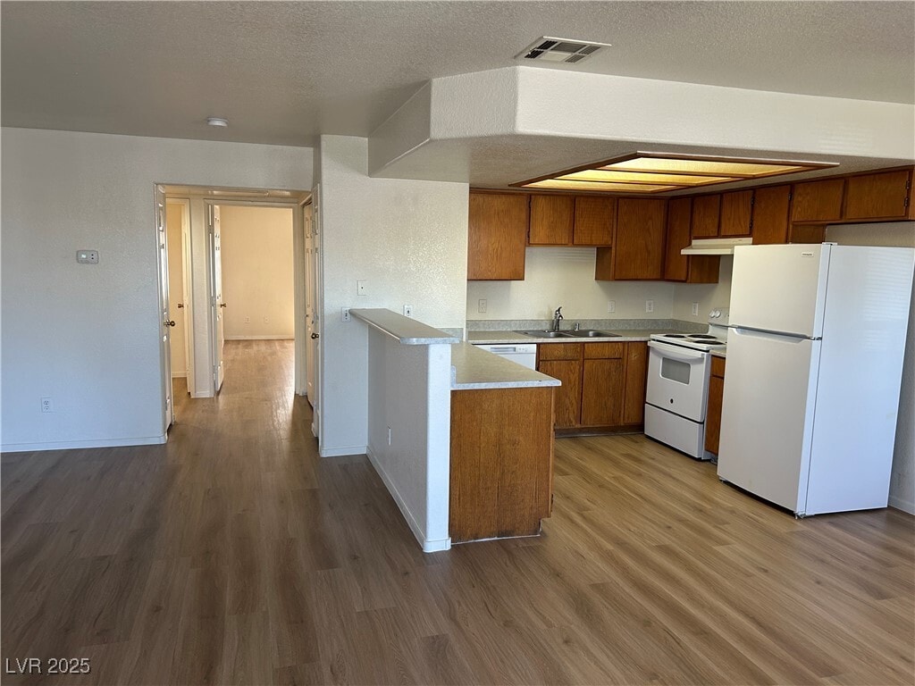 Foto principal - 6553 McRae Ave