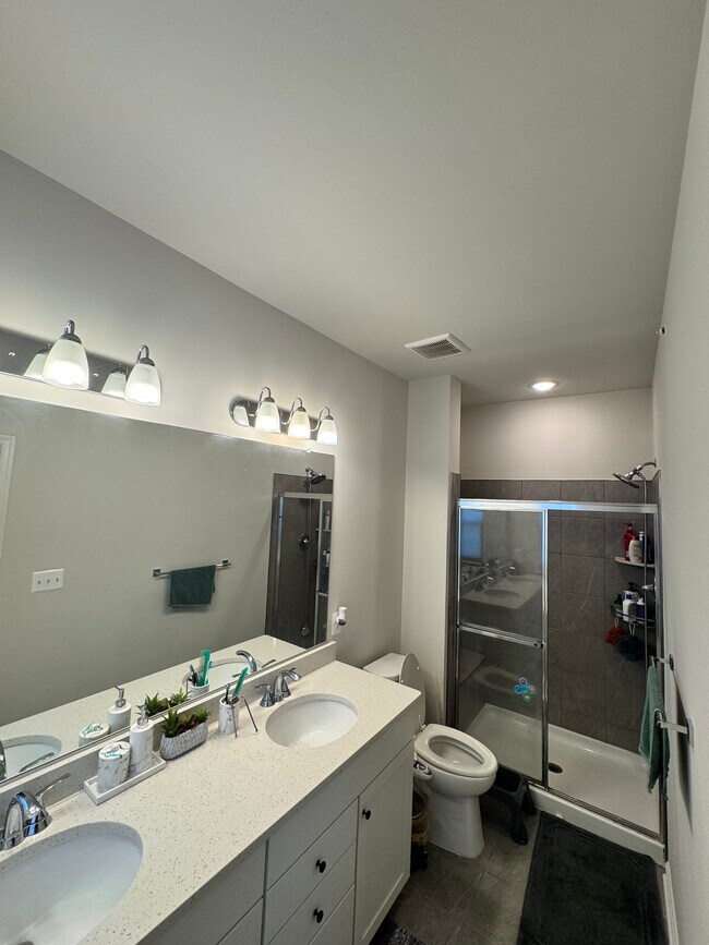 Foto del edificio - 414 Matlock Ln