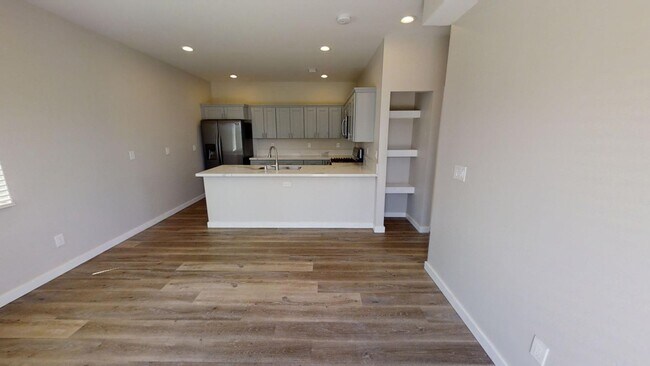 Foto del edificio - 5327 E Falls View Dr