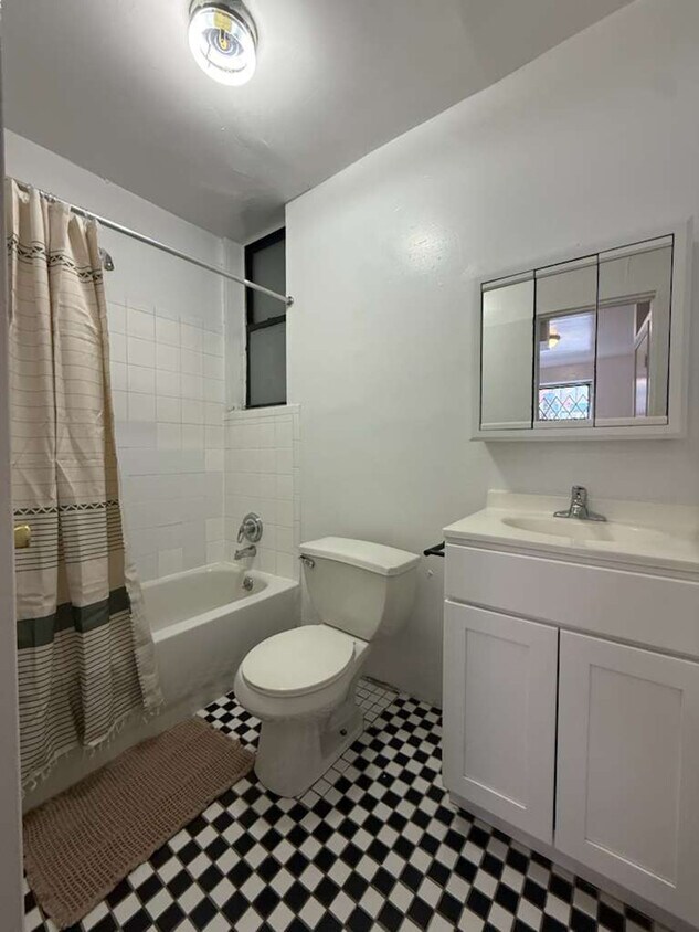 Foto del edificio - 419 W 54th St