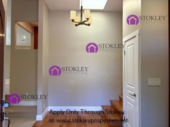 Foto del edificio - 66 Cuesta Way