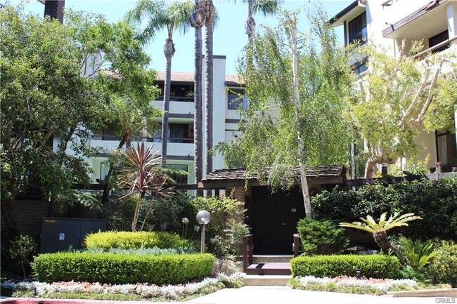 Foto del edificio - Great 2 Bedroom Townhome in Rancho PV