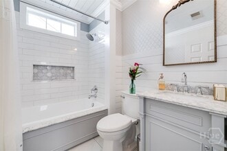 Building Photo - 8 Bushwood Dr