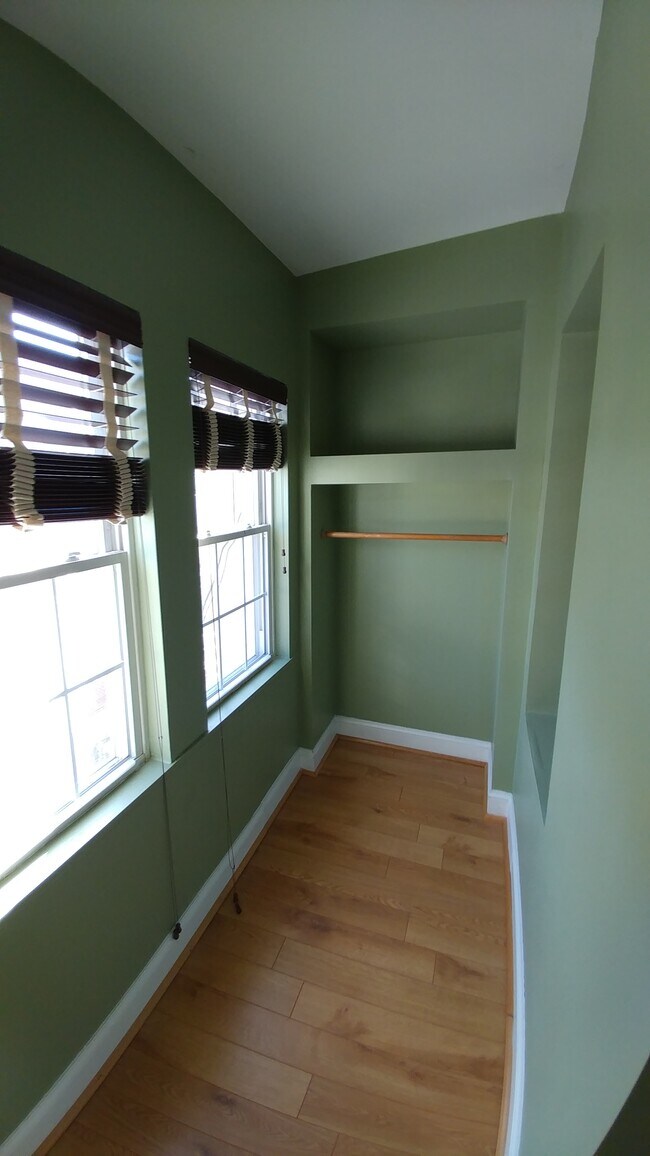 2nd Bedroom walk in closet - 3115 Fleet Street