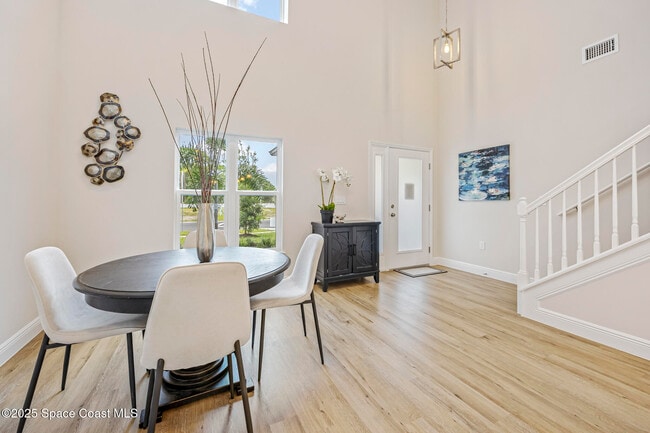 Building Photo - 208 Hidden Wds Pl