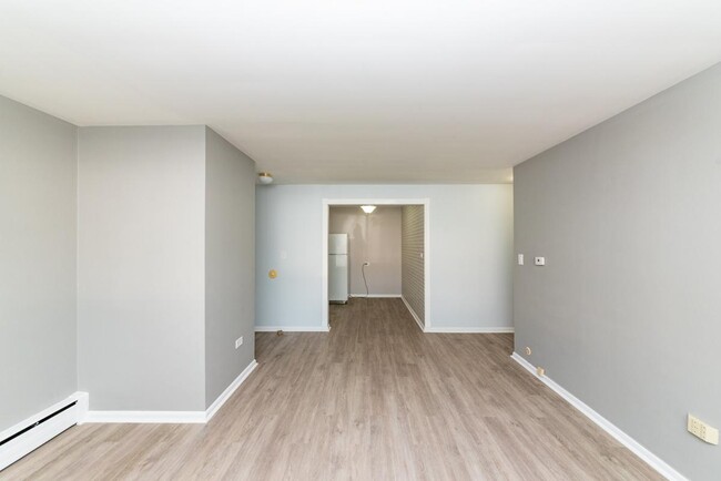 Building Photo - 2 bedroom in Chicago IL 60613