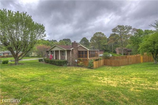 Primary Photo - 3 br, 1 bath House - 598 Hill Creek Dr
