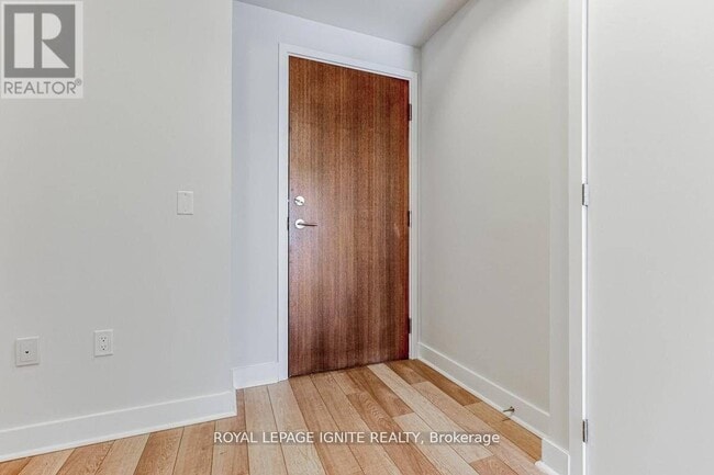 Building Photo - 3975 Grand Park Dr