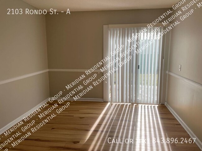 Building Photo - 3 bed / 1.5 bath townhome ~ West Ashley