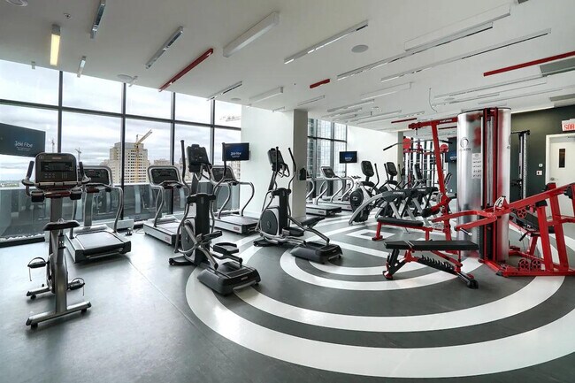 Photo du bâtiment - 815 Rue de la Montagne