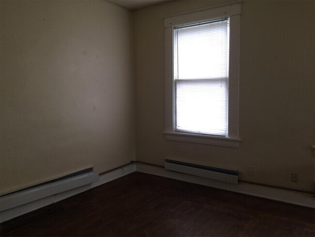 Foto del edificio - 732 W 3rd St