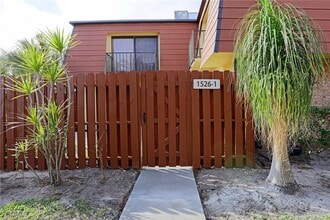 Building Photo - 1526 Park Meadows Dr