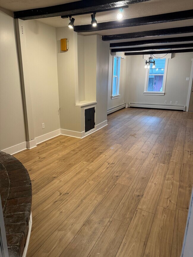 Foto del edificio - 125 E 5th Ave