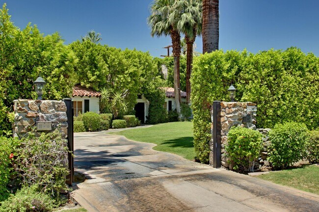 Building Photo - 839 N Avenida Olivos