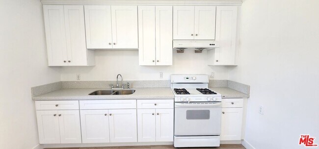 Foto del edificio - 13891 Moreno Rose Pl