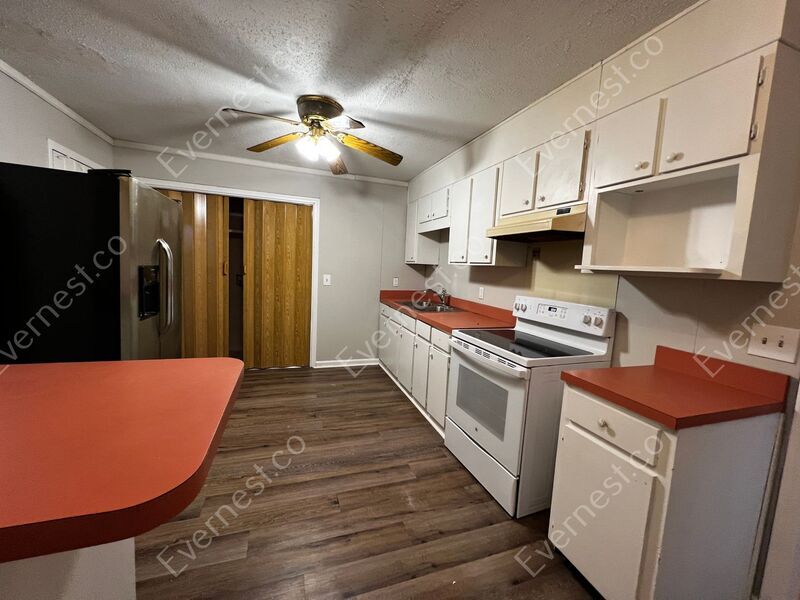 2409 Dawson Ave SW, Birmingham, AL 35211 House for Rent in Birmingham, AL