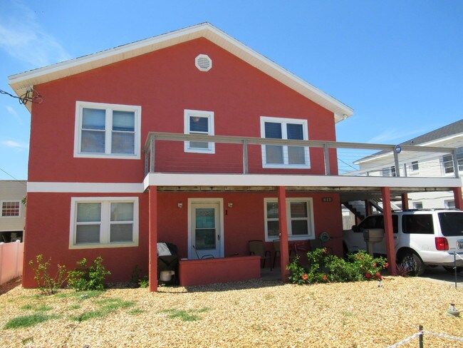 Building Photo - 615 Riverview Blvd
