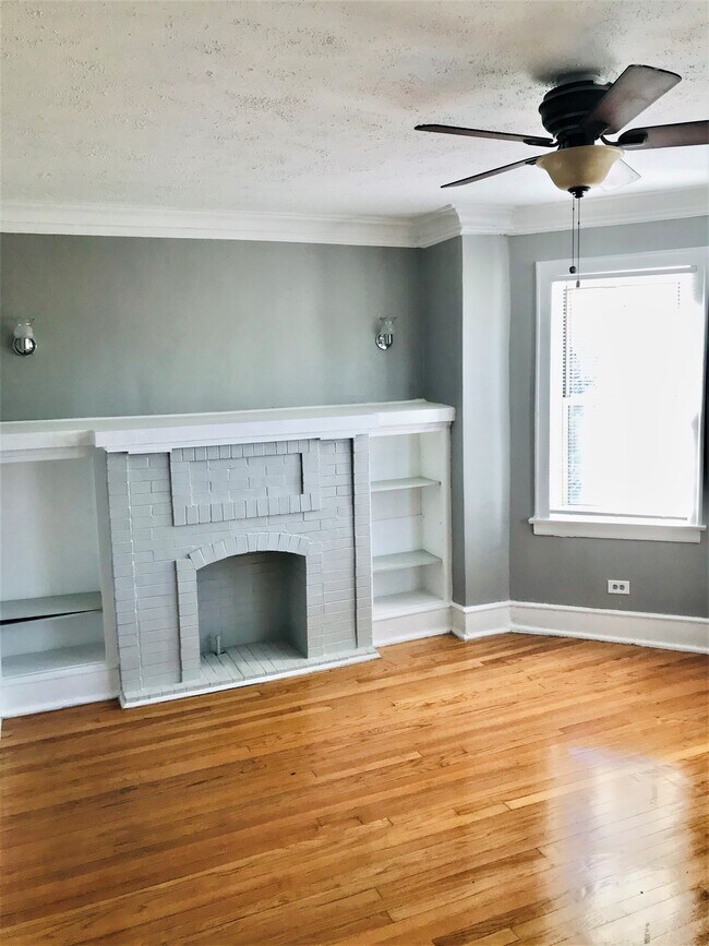 Livingroom mantel/faux fireplace - 7159 S Michigan Ave