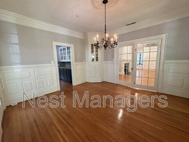 Foto del edificio - 310 Hinsdale Ave