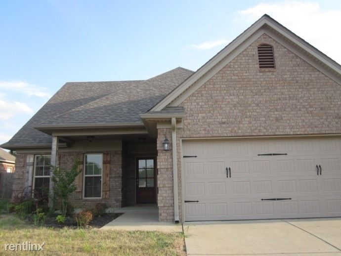 205 Hackberry Cv, Munford, TN 38058 House for Rent in Munford, TN