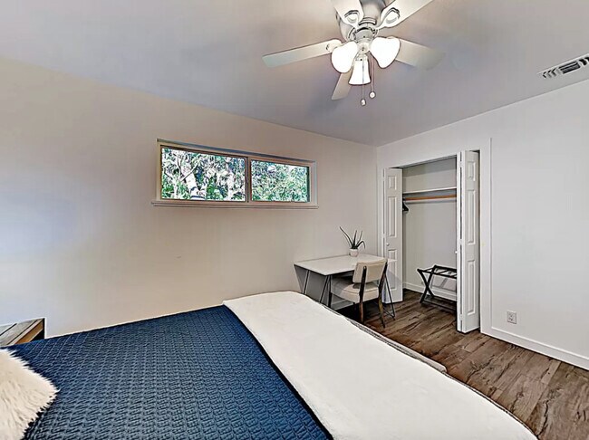 Bedroom - 1300 Newning Ave