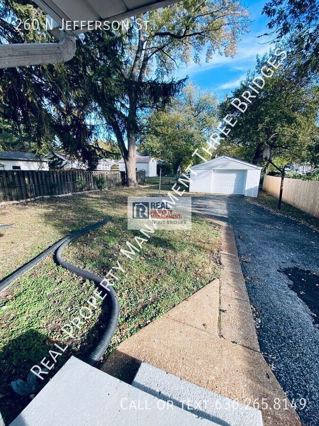 Foto del edificio - 260 N Jefferson St