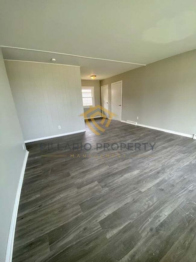 Building Photo - Updated Style Ranch House in Anderson with 3 Bedrooms and 1 Bathroom is Available NOW!