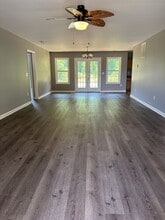 Building Photo - 120-122 Gardenia Ln
