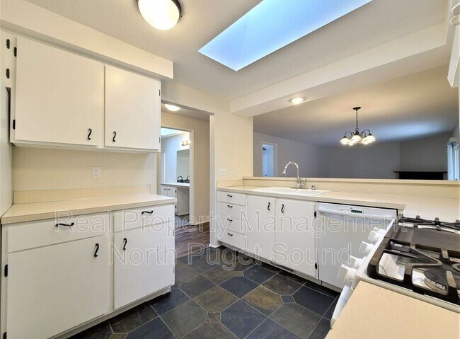 Foto del edificio - 4313 80th St NE