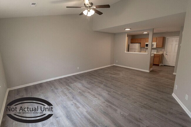 Foto del edificio - 1521 Typhoon Ct