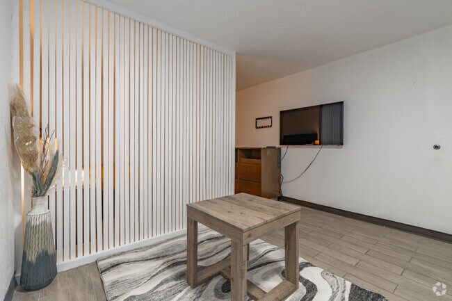 1 habitación, 1 baño - 320 pies cuadrados - Sala de estar - Elite Living Residence