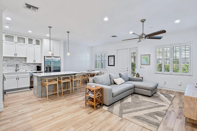 Foto del edificio - 411 Inlet Waters Cir