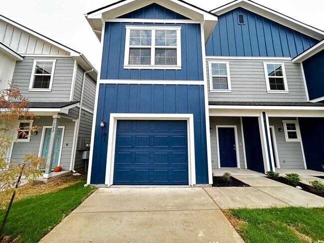 Building Photo - 8331 Runner Rdg