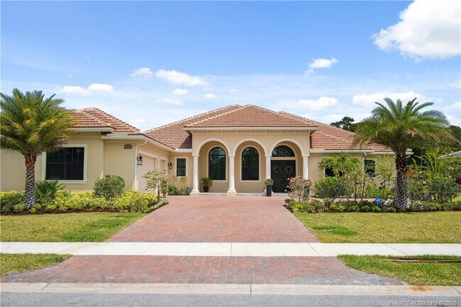 Foto del edificio - 5214 SW Pomegranate Way